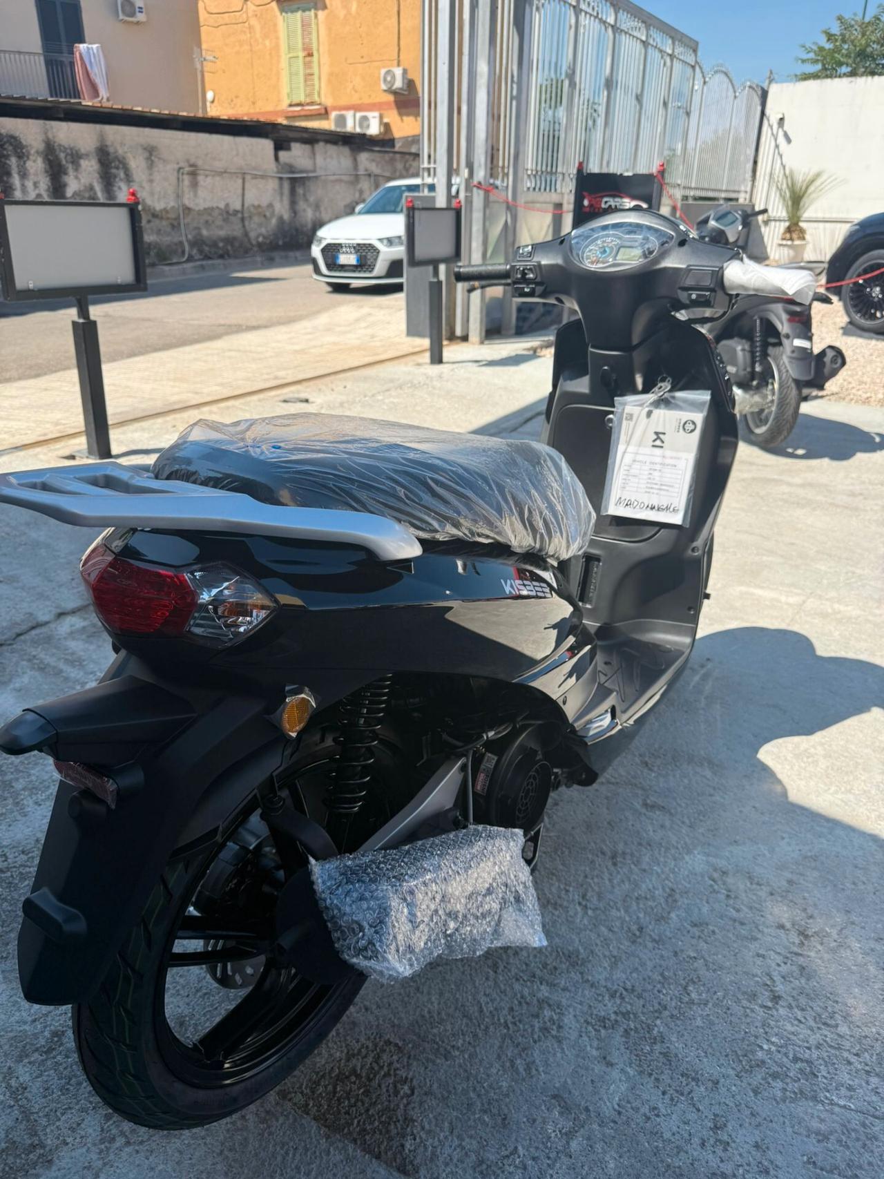 Peugeot Tweet 125 kisbee