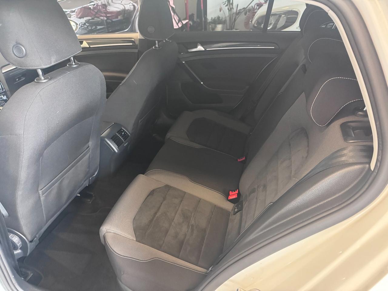 Volkswagen Golf 2.0 TDI 5p. 4MOTION Highline BlueMotion Technology