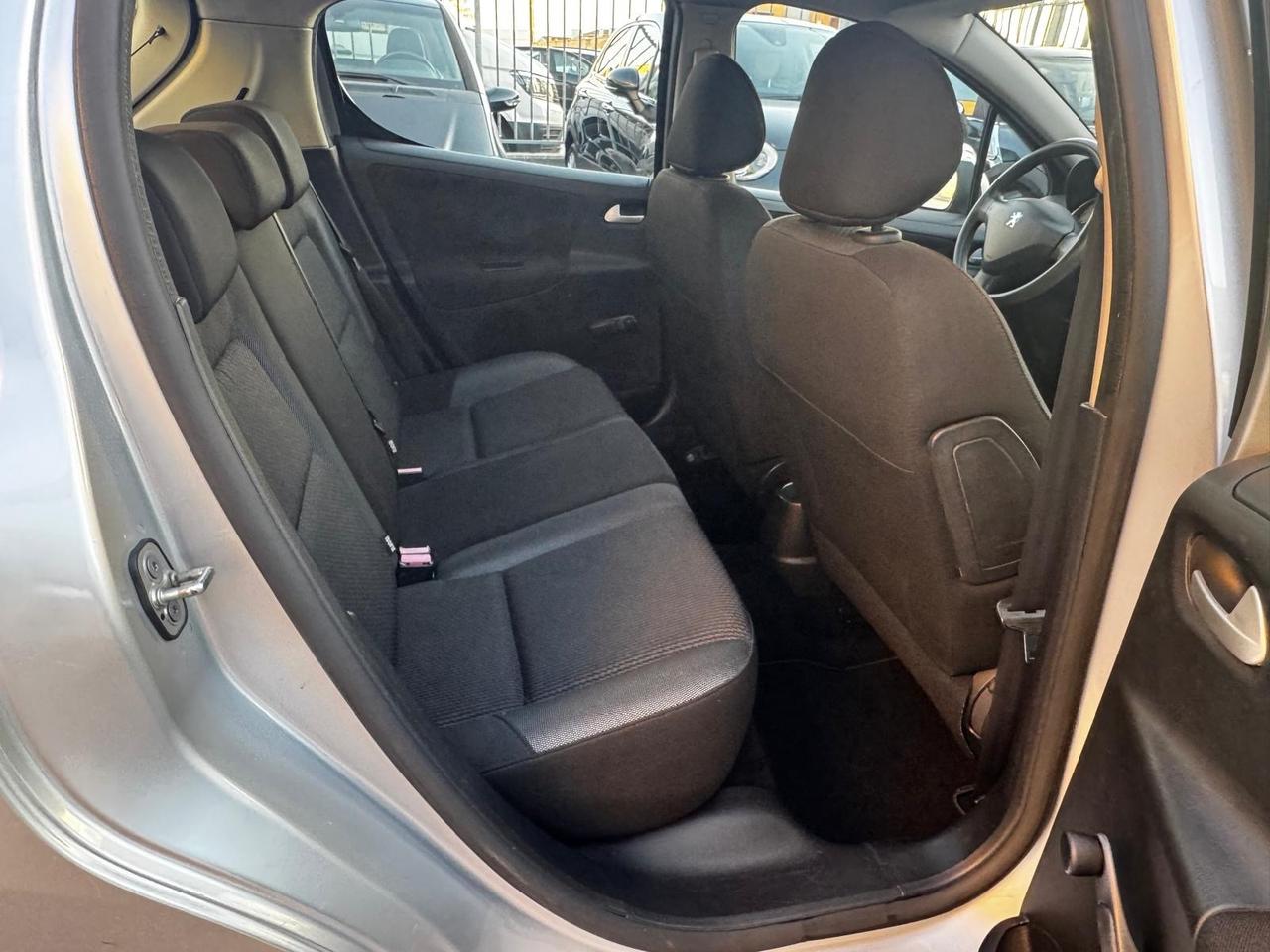 Peugeot 207 1.4 8V 75CV 5p. X Line ECO GPL