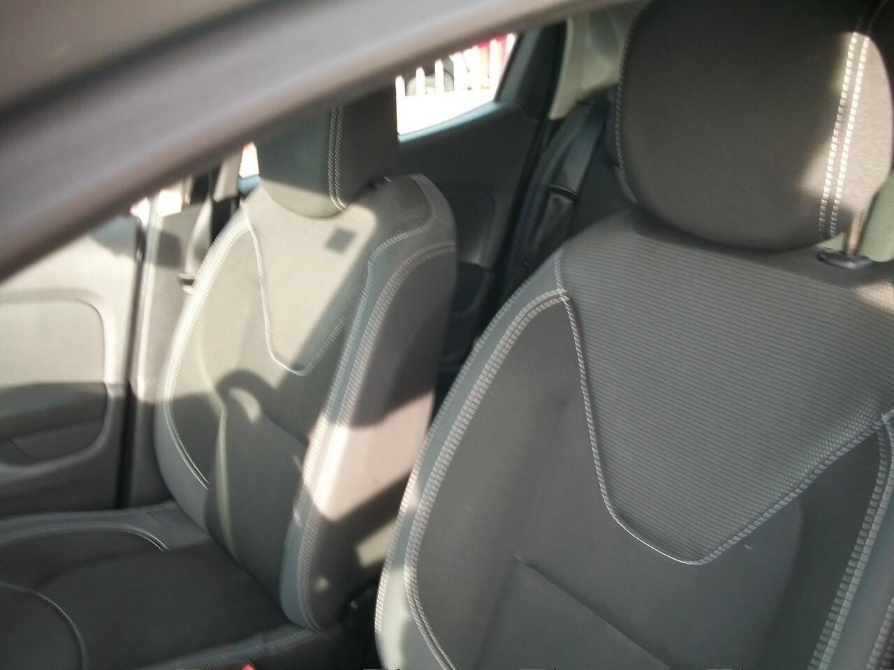 Renault Clio dCi 8V 90 CV EDC 5 porte Business CC 1461 kw 66 SI NUOVI PATENTATI GARANZIA UN ANNO