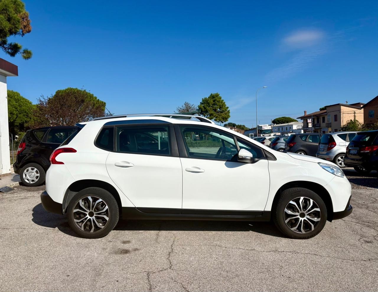 Peugeot 2008 PureTech 82 Allure