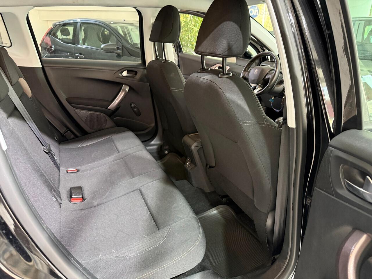 Peugeot 2008 1.6 e-HDi 92 CV Stop&Start Active