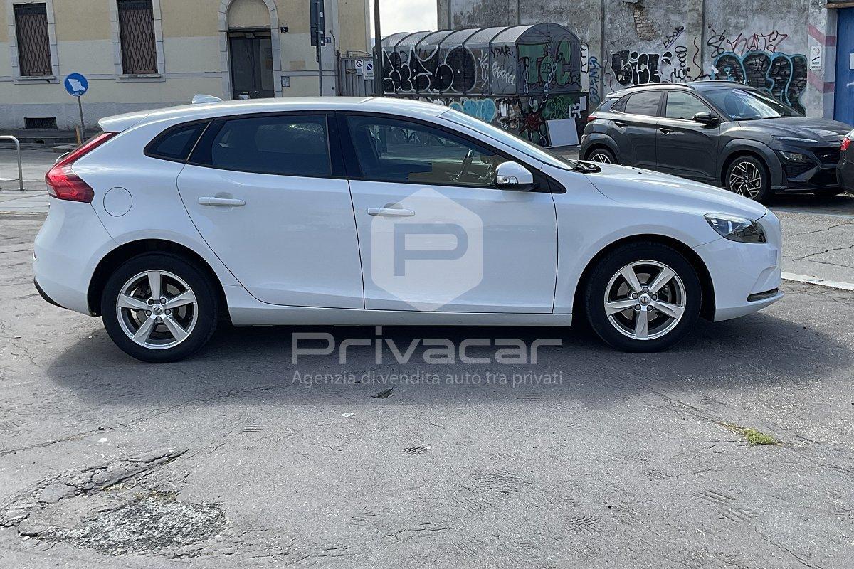 VOLVO V40 D2 Business