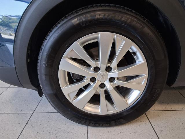 PEUGEOT 3008 BlueHDi 130 S&S EAT8 Active Business