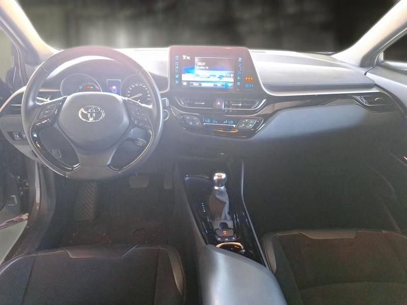 TOYOTA C-HR 1.8H 98CV E-CVT Dynamic