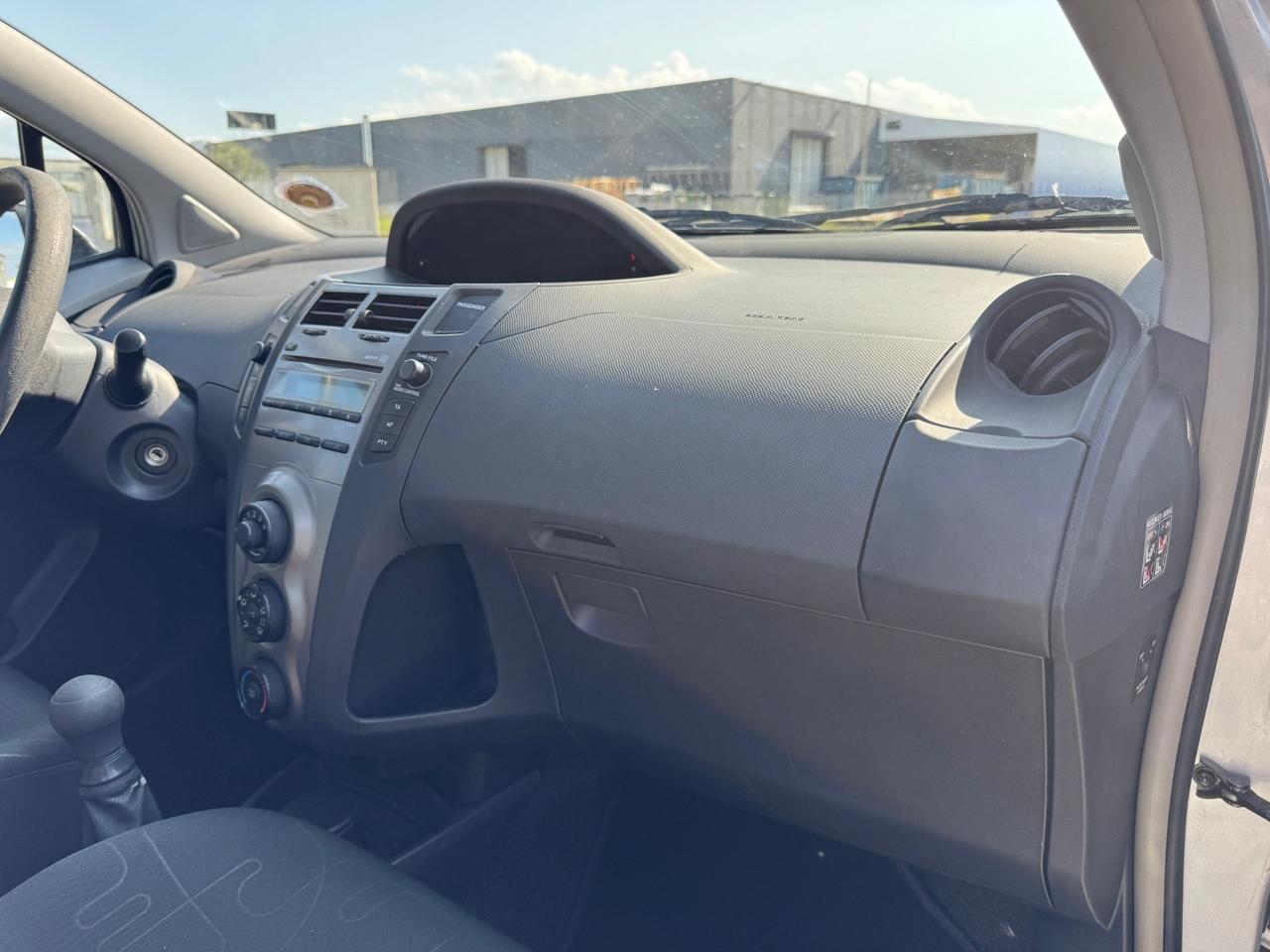 Toyota Yaris 1.0 5p LUXURY PACK