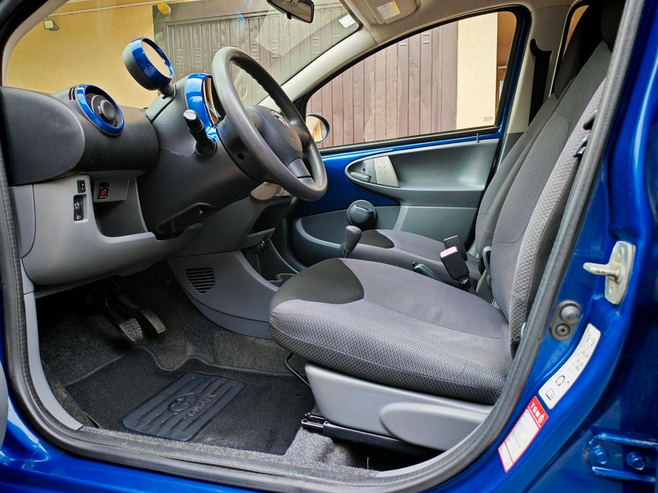 Toyota Aygo 1.0 BENZINA 68cv / AUTOMATICA