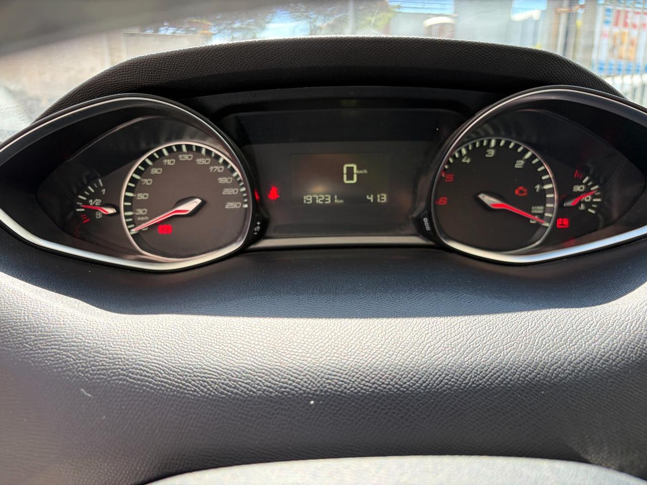 Peugeot 308 BlueHDi 120 S&S SW Allure