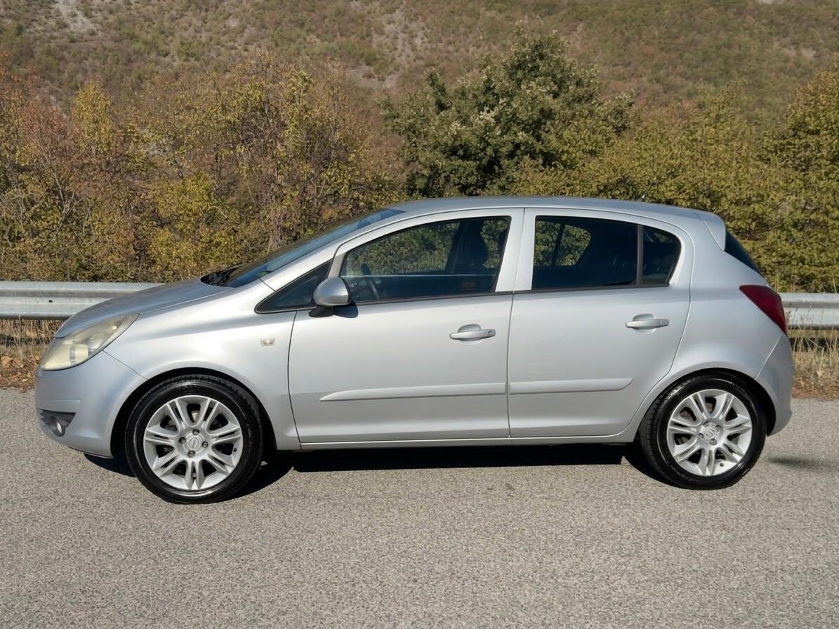Opel Corsa 1.3 75CV