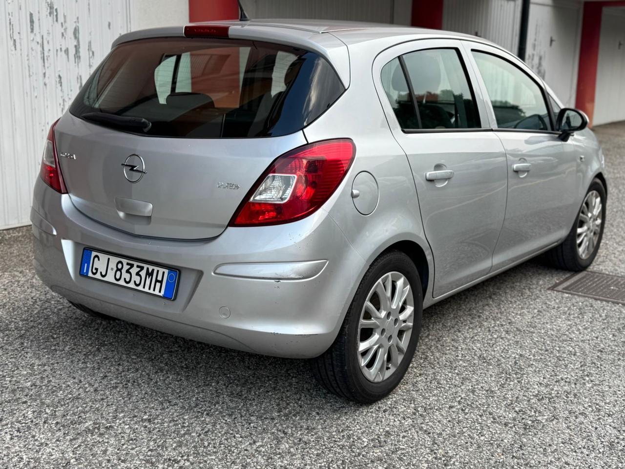 Opel Corsa 1.2 80CV 5 porte GPL-TECH Enjoy SI NEOPATENTATI