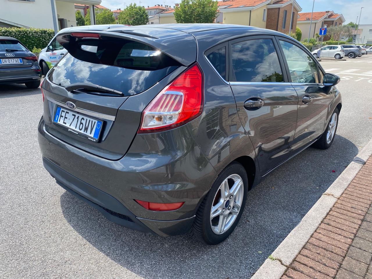 Ford Fiesta 1.5 TDCi 75CV 5 porte Business