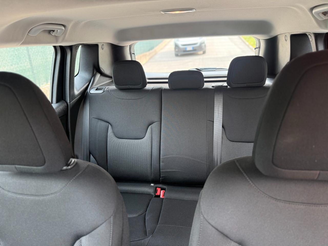Jeep Renegade 1.6 Mjt 130 CV Longitude