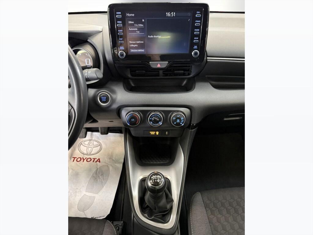 Toyota Yaris 1.0 VVT-i Dynamic