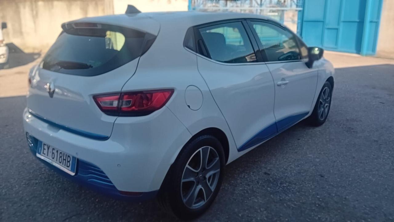 Renault clio 1.5 dci/75 cv-full-2015