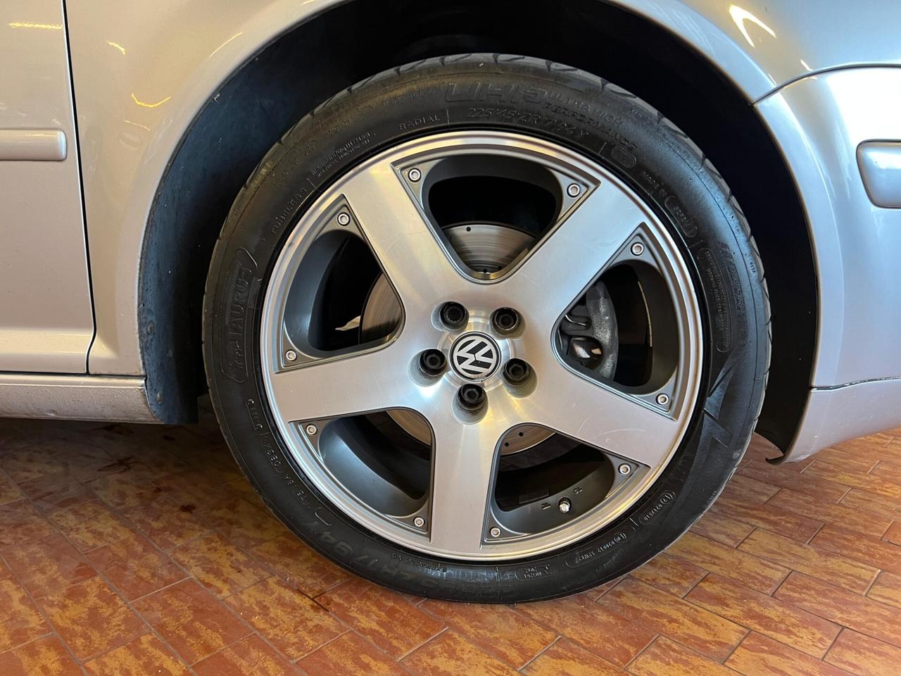 Volkswagen Golf GTI 1.8 turbo 20V 150cv