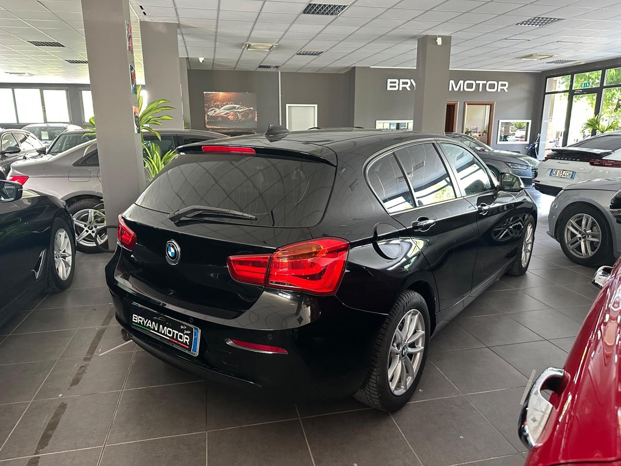 Bmw 118 118d 5p. Advantage