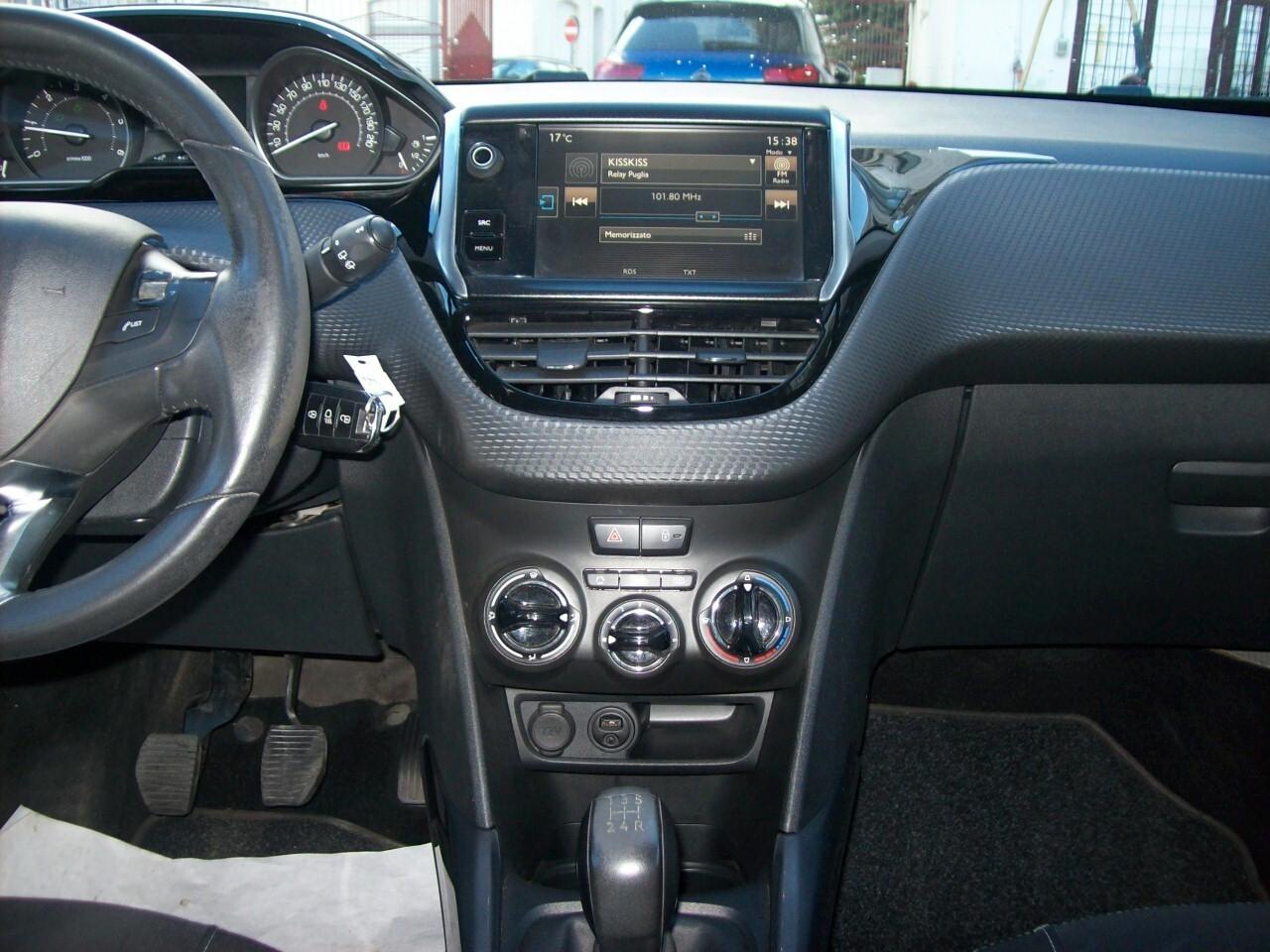 Peugeot 2008 1.6 BlueHDi 100CV Business