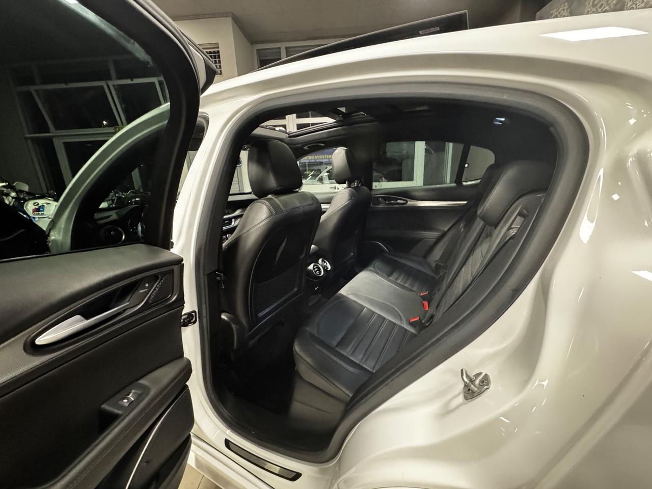 ALFA ROMEO STELVIO VELOCE TETTO APRIBILE 2.2 MJET 210CV Q4