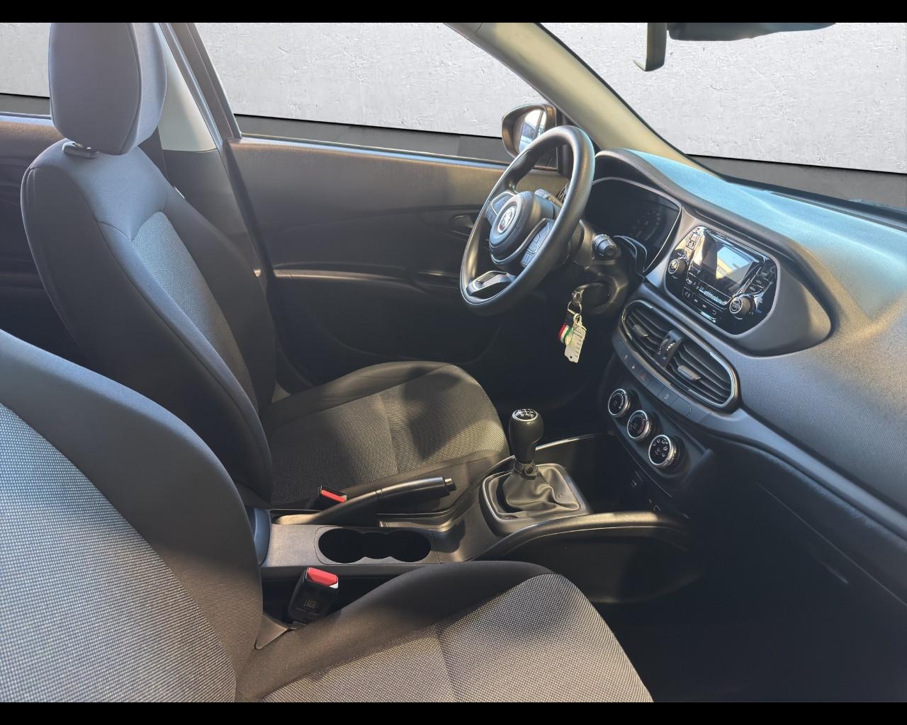 FIAT Tipo Hatchback My21 Hb Tipo 1,3 95cv Ds