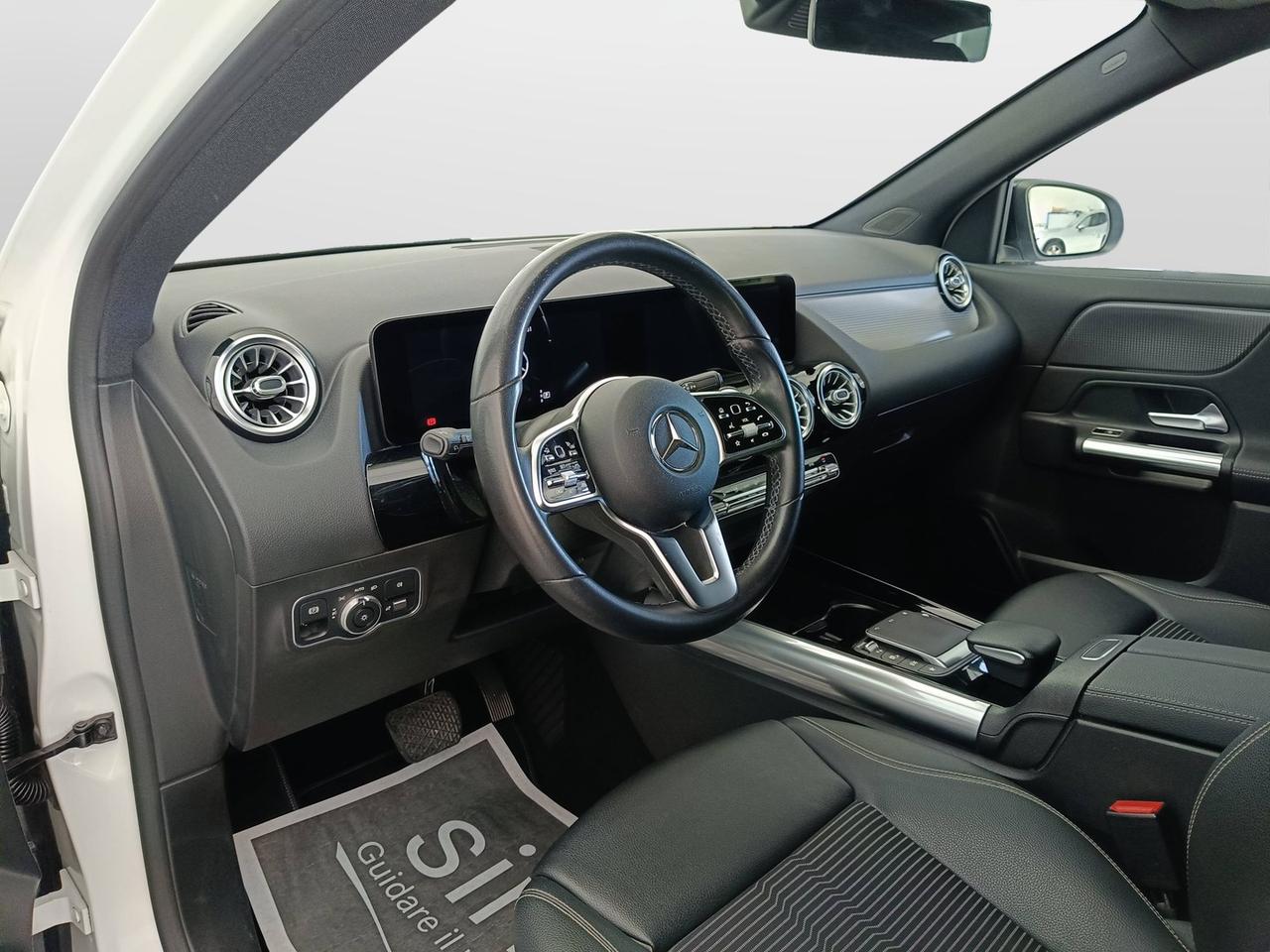 Mercedes-Benz GLA-H247 2020 - GLA 180 d Sport Plus auto