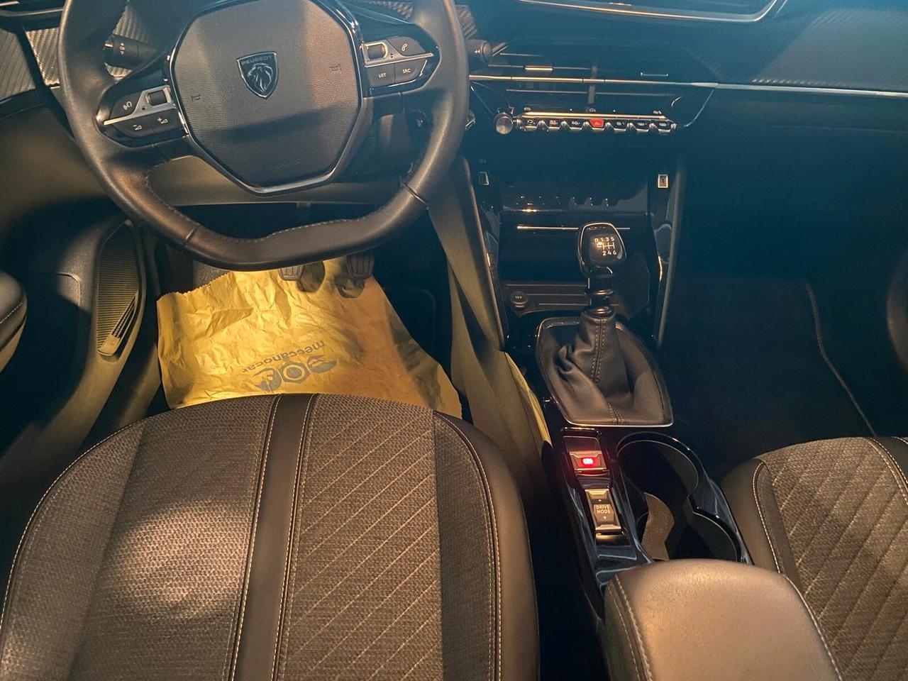 Peugeot 208 PureTech 100 Stop&Start 5 porte Allure