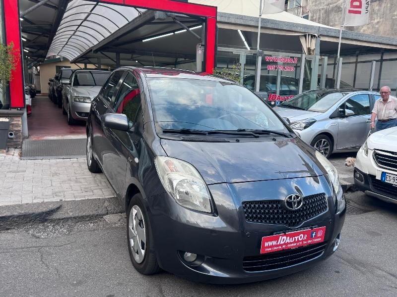 Toyota Yaris 1.4 D-4D 5 porte Navi