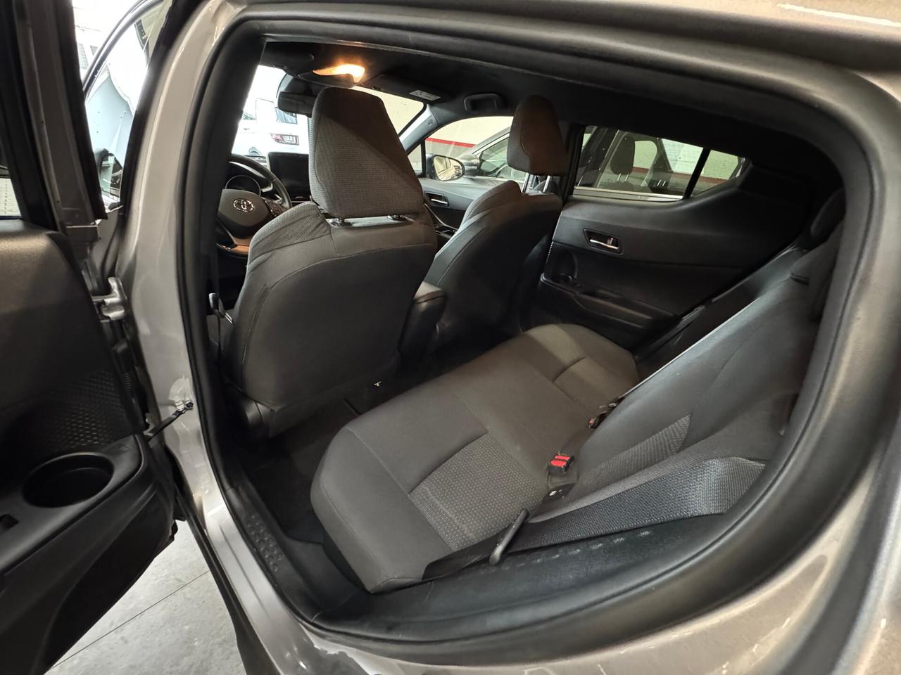 Toyota C-HR 1.8 Hybrid E-CVT Trend