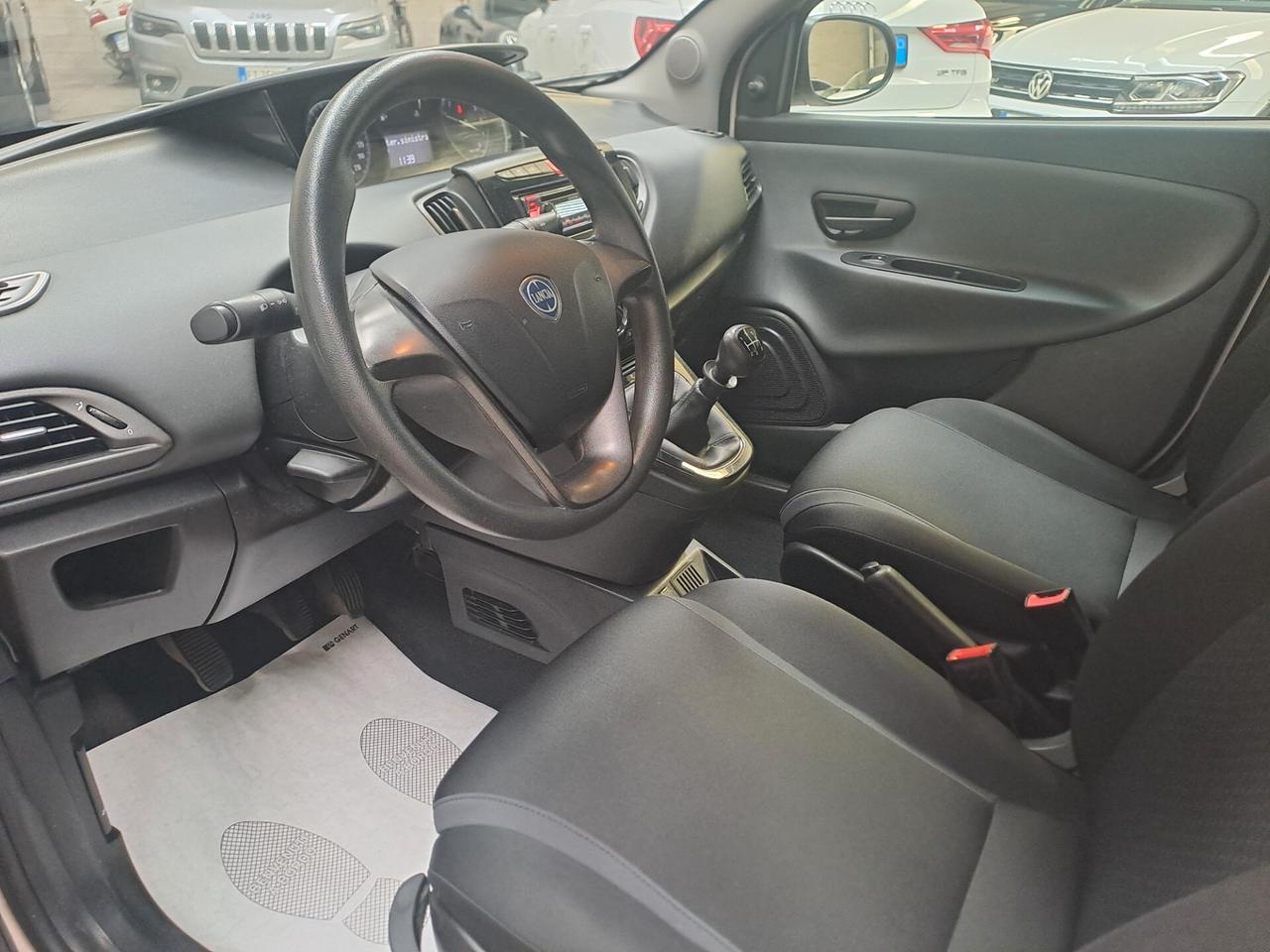 LANCIA YPSILON 1.2 *OK NEOPATENTATI* E6