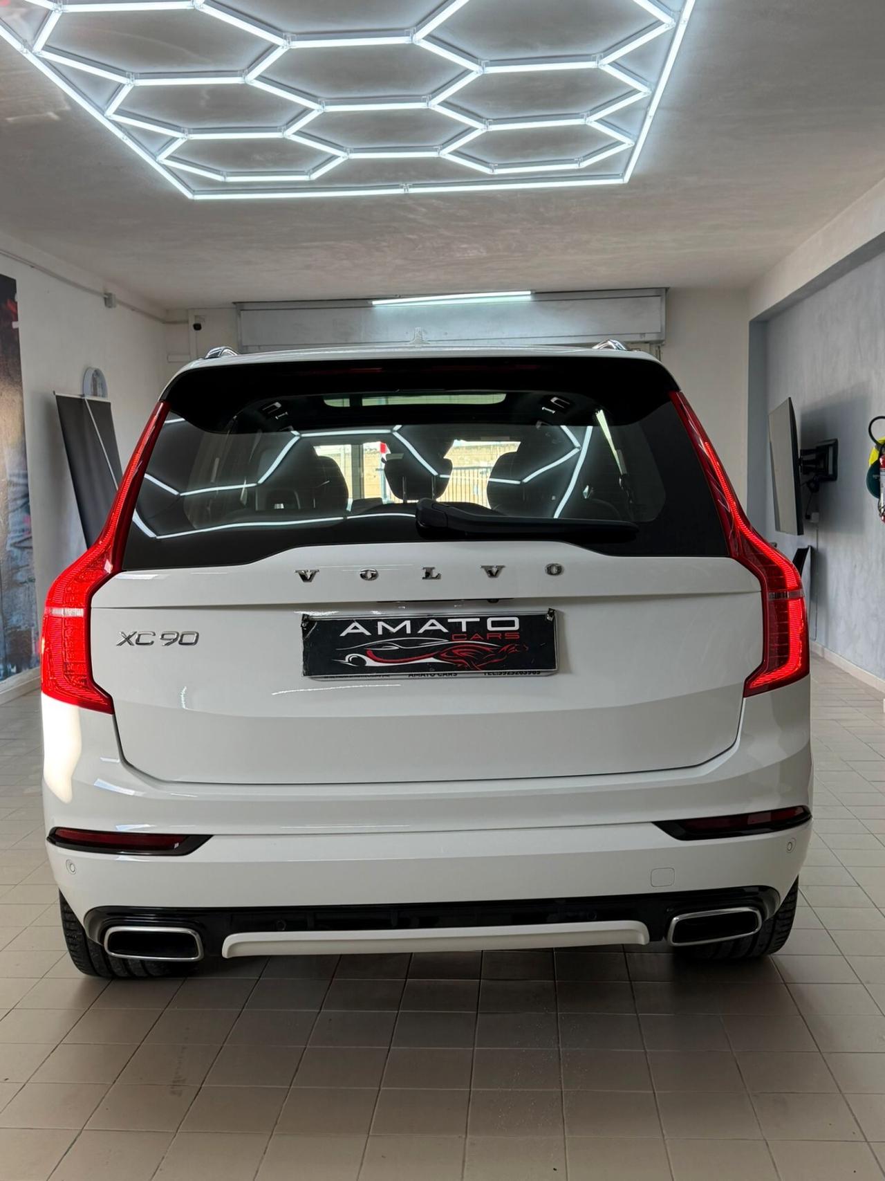 Volvo XC 90 XC90 B5 (d) AWD Geartronic R-design