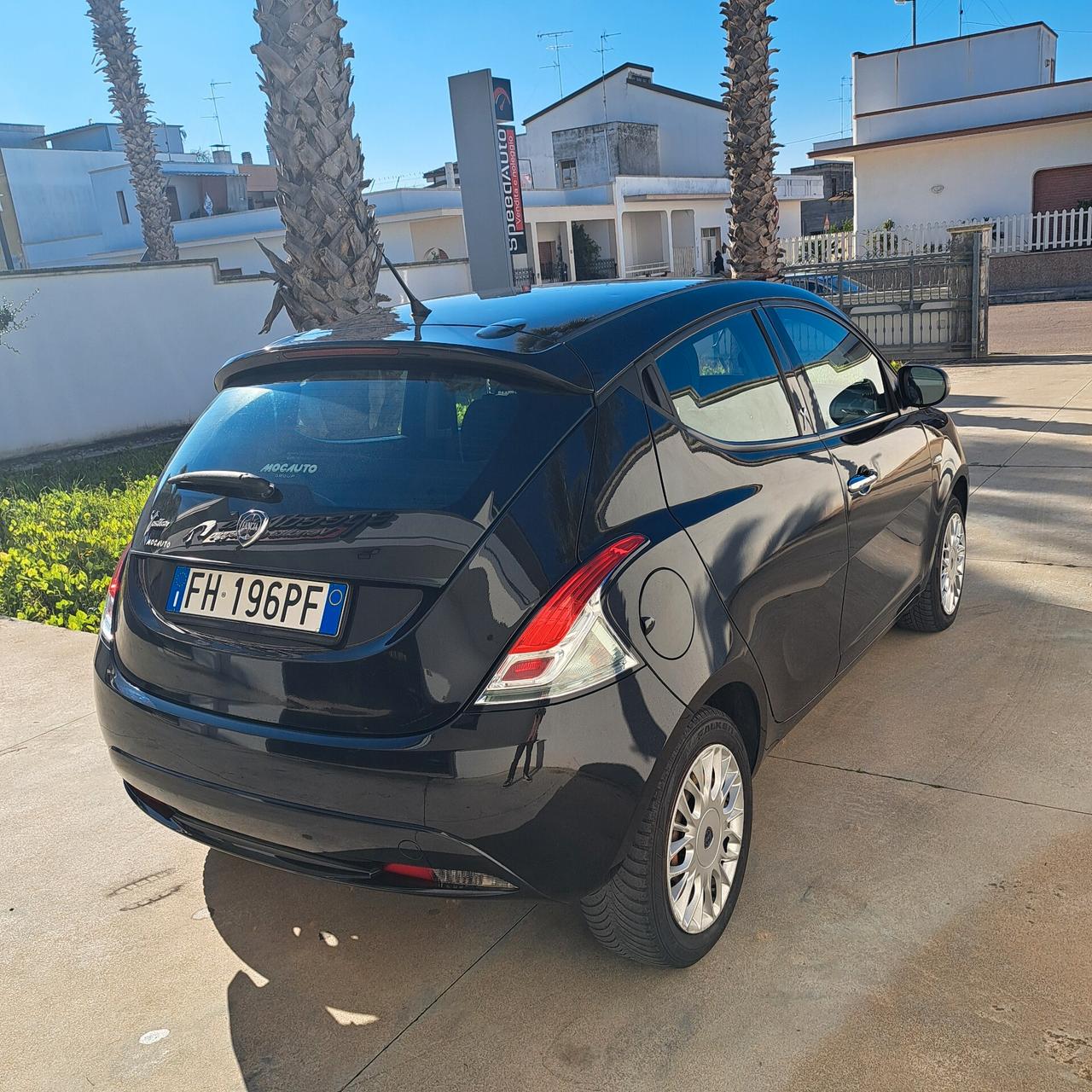 Lancia Ypsilon 1.2 69 CV 5 porte Platinum