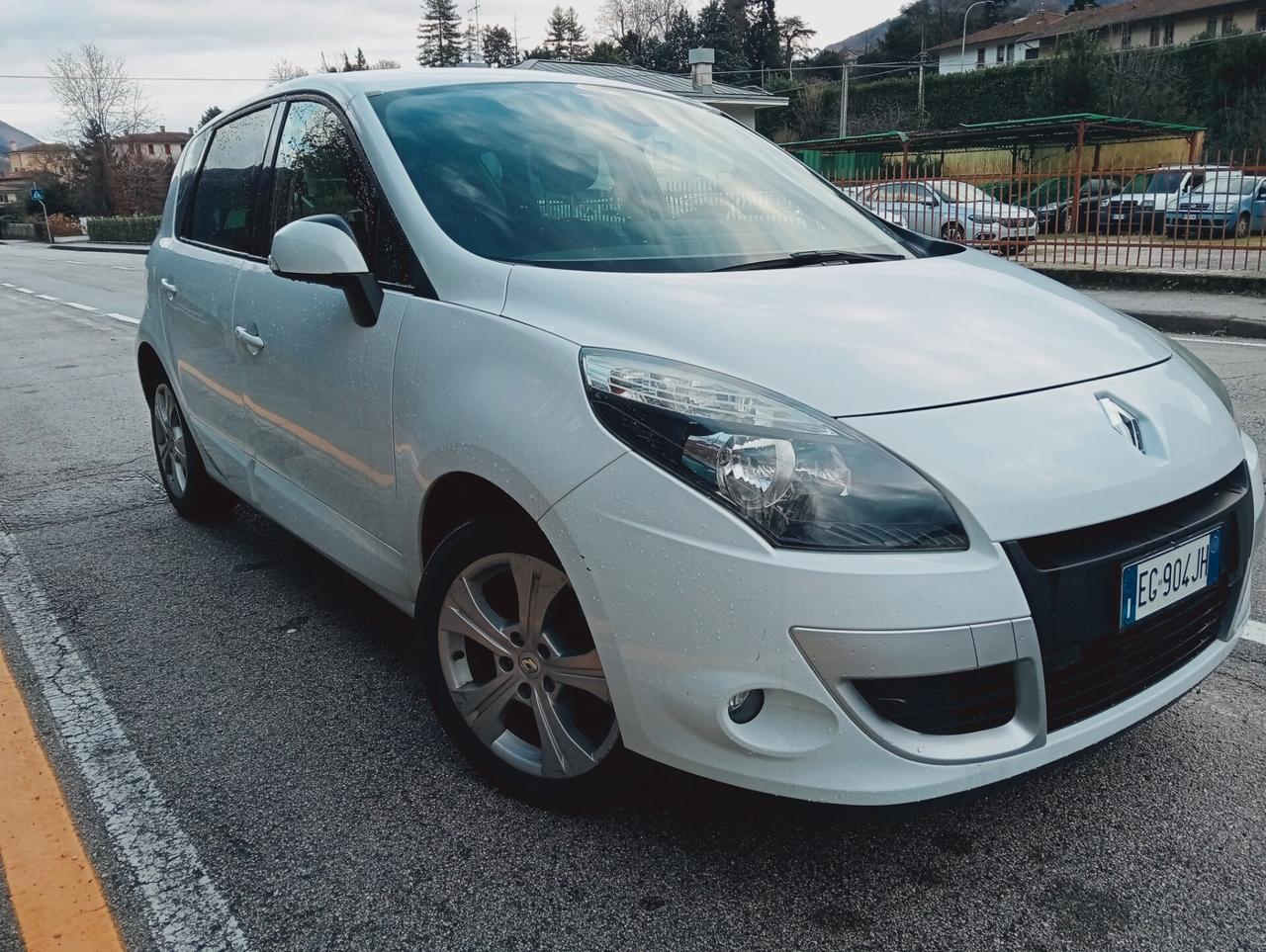 Renault Scenic Scénic X-Mod 1.5 dCi 110CV Dynamique