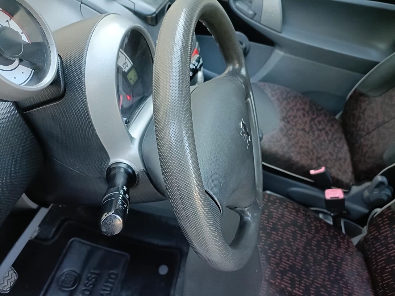 Peugeot 107 1.0 68CV 3p. Sweet Years
