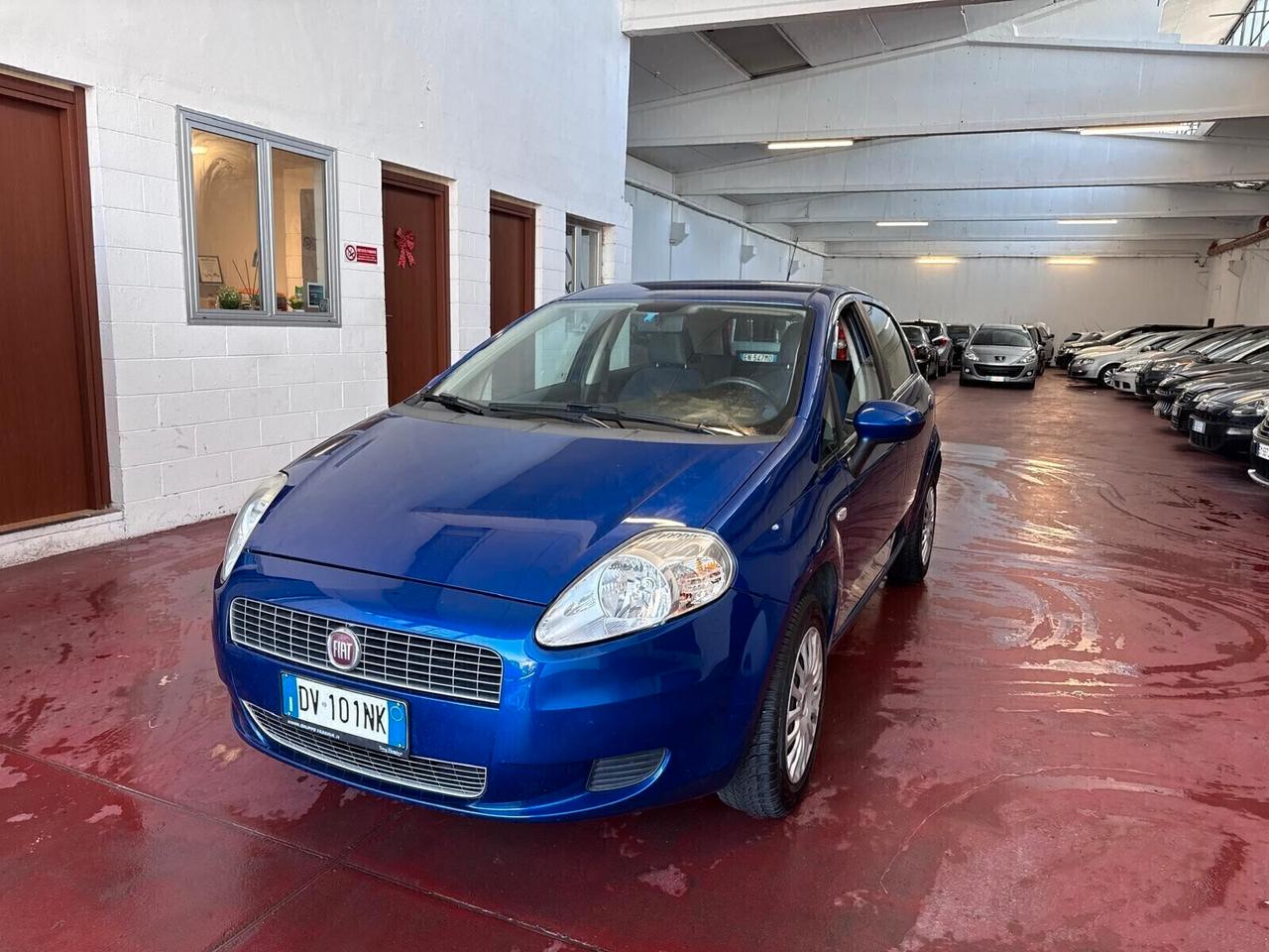 Fiat Grande Punto 1.4 5 porte Dynamic Natural Power METANO APPENA REVISIONATO NEOPATENTATI