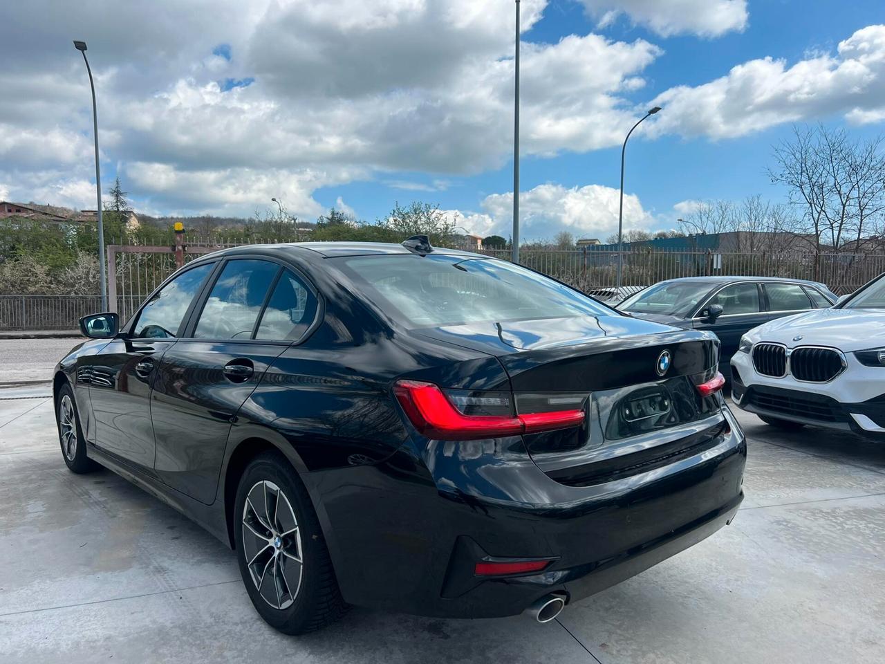 Bmw 318 BMW 318D 136CV 6M -TETTO A-HARMAN K-PELLE