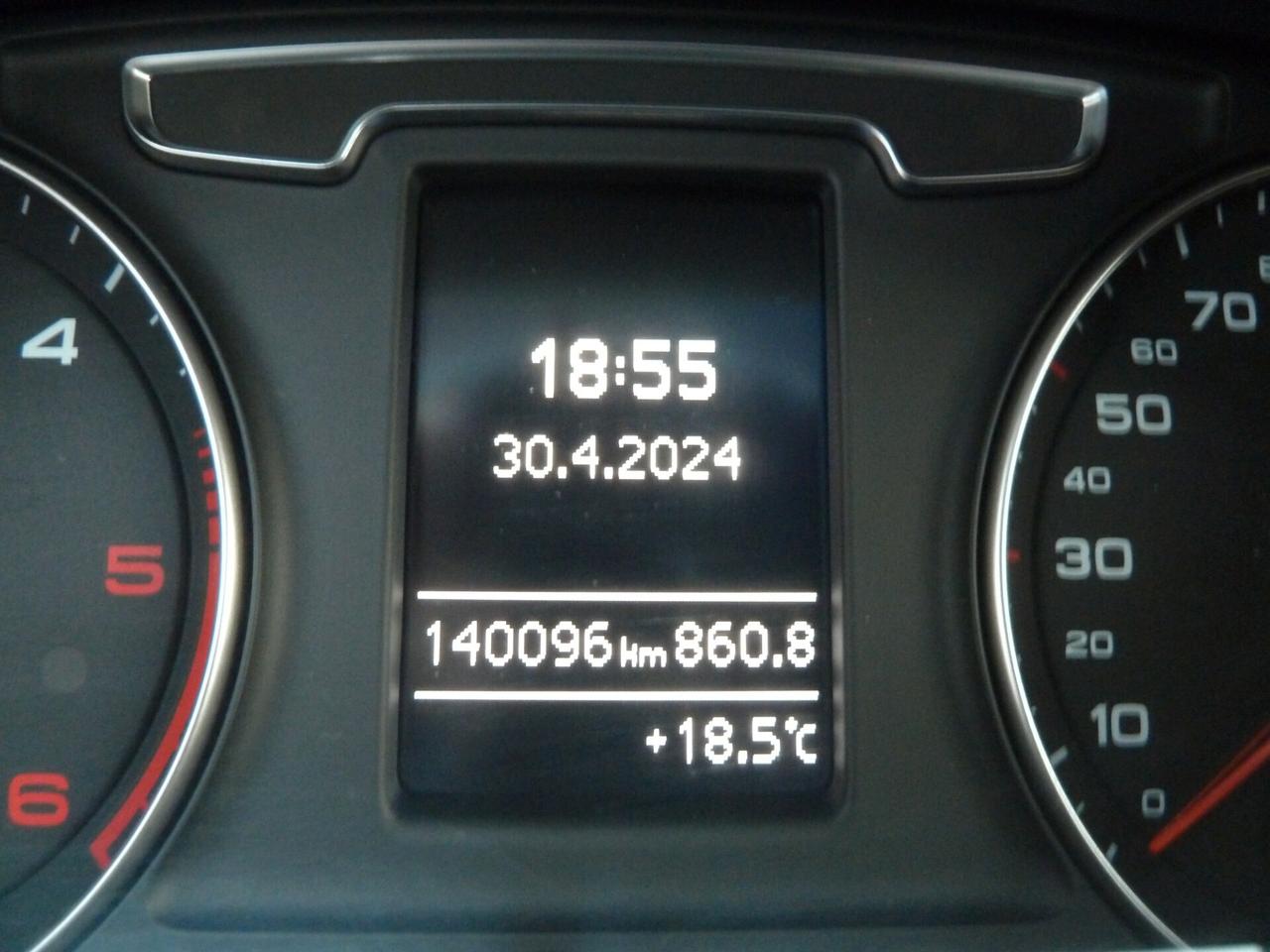 Audi Q3 2.0 TDI 150 CV Business