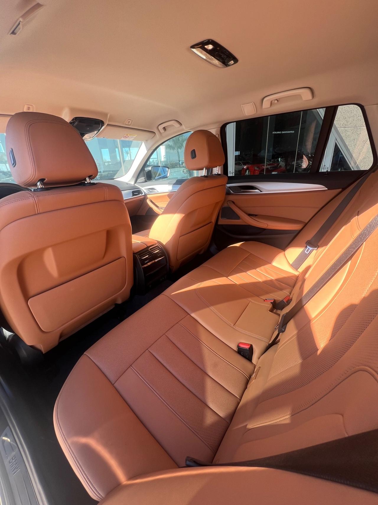 BMW 520 d xdrive Luxury offerta T-Stock prezzo imperdibile