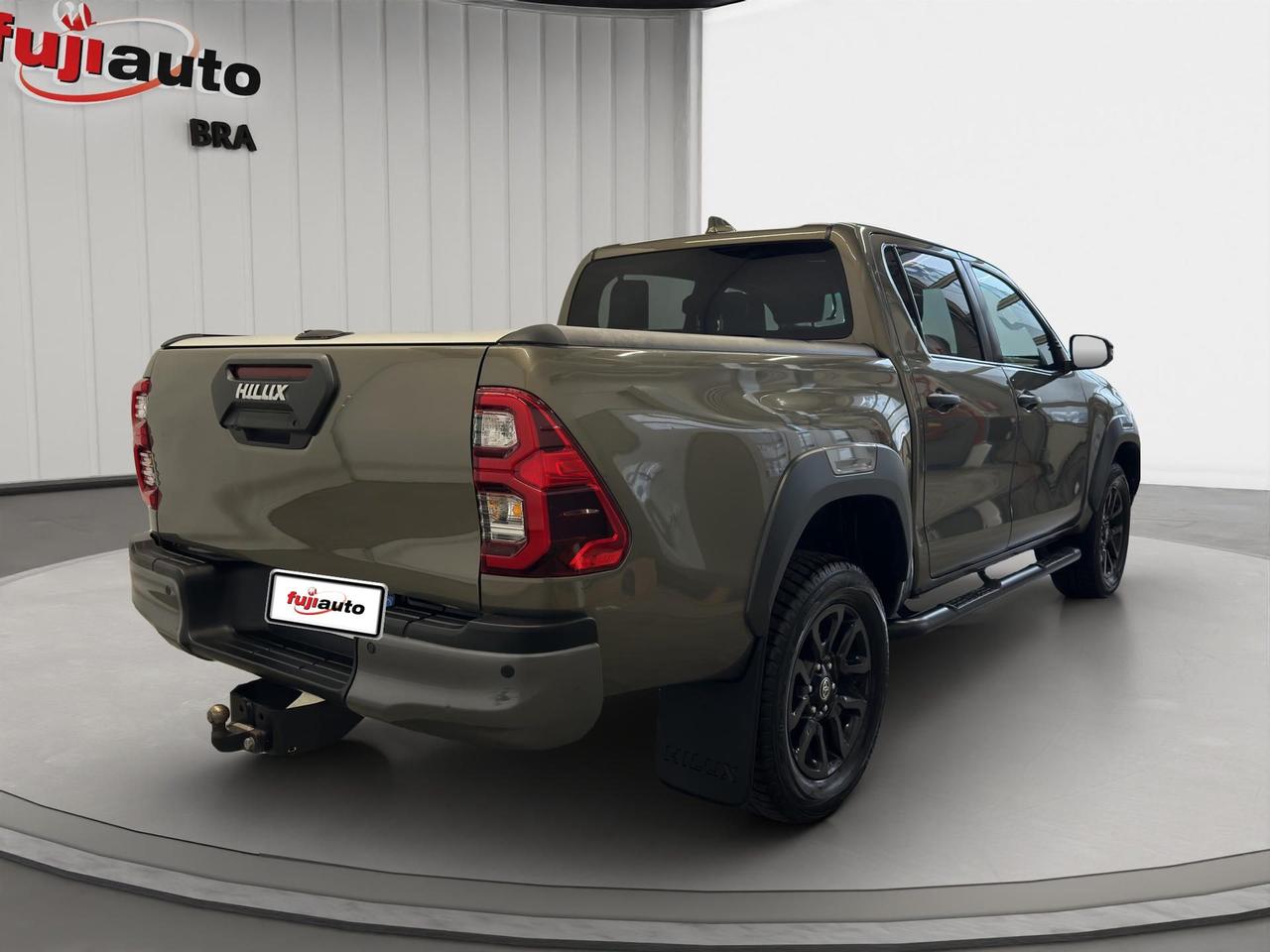 Toyota Hilux 2.8 d double cab Invincible 4wd auto