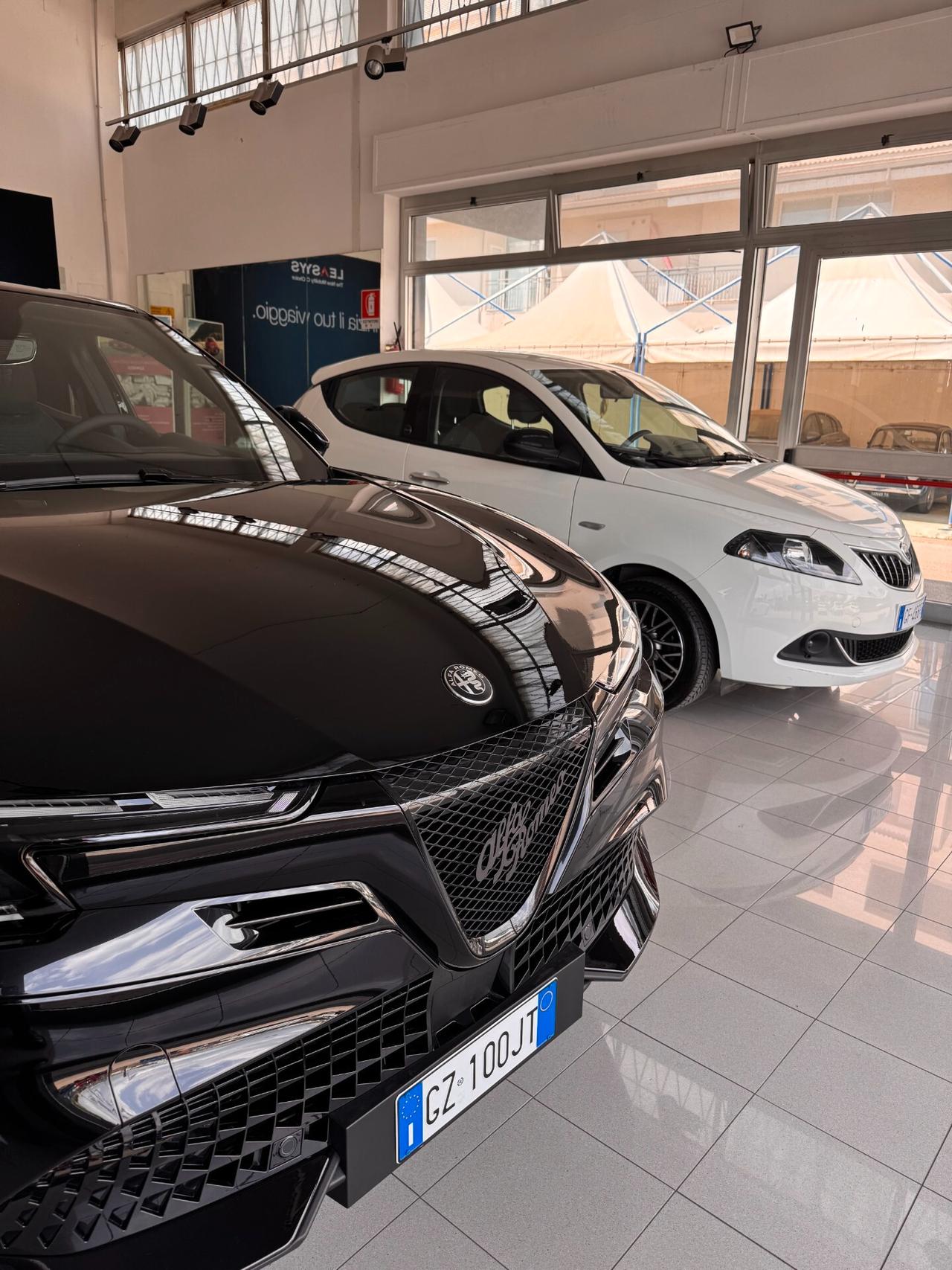 LANCIA YPSILON BZ - GPL FULL OPTIONAL IMPIANTO ORIGINALE CASA MADRE