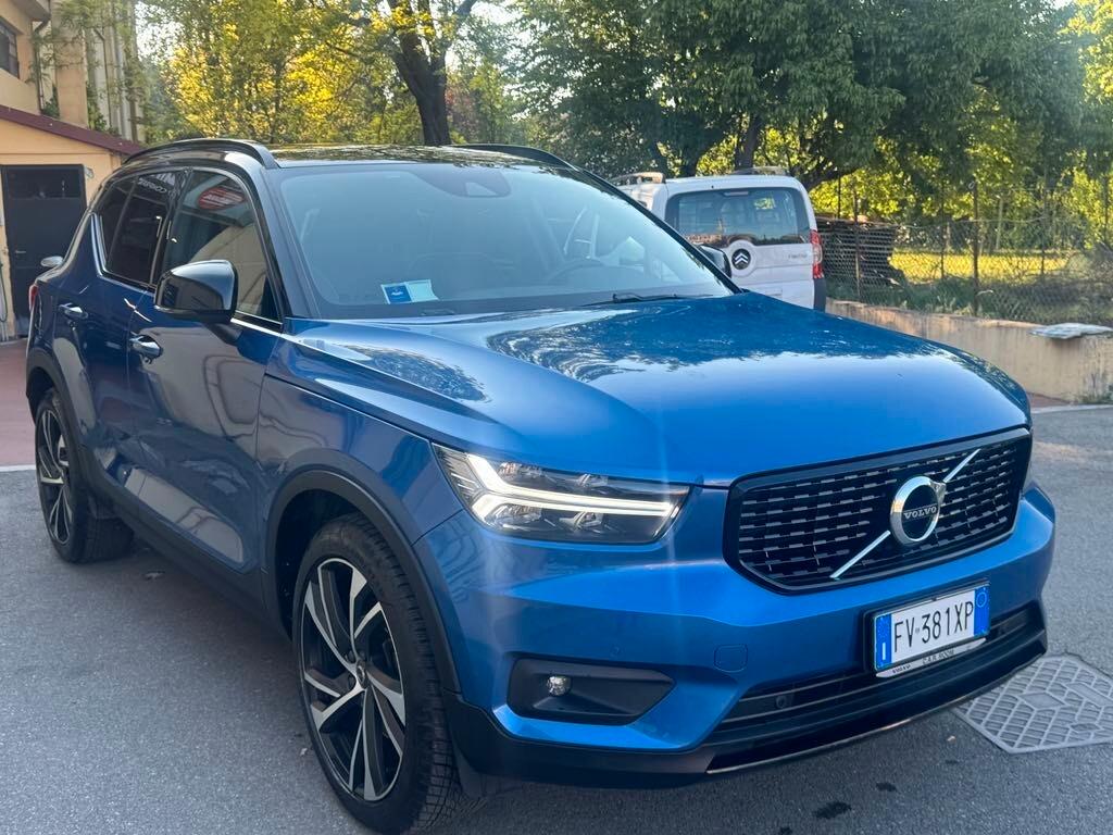 Volvo XC40 T5 AWD Geartronic R-design 84000km benzina