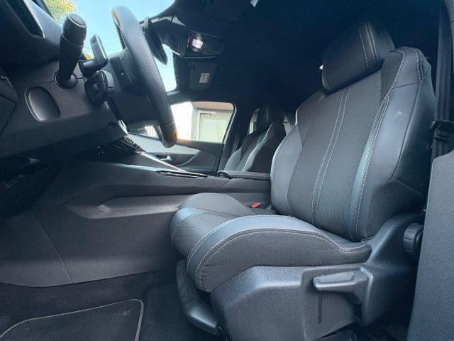 PEUGEOT 5008 Hybrid 136 e-DCS6 GT