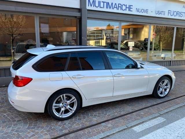 BMW 320 d Touring X-Drive Business Automatica