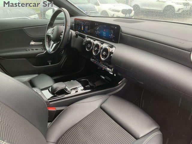MERCEDES-BENZ CLA 180 D Shooting Brake Sport auto - FZ503SF