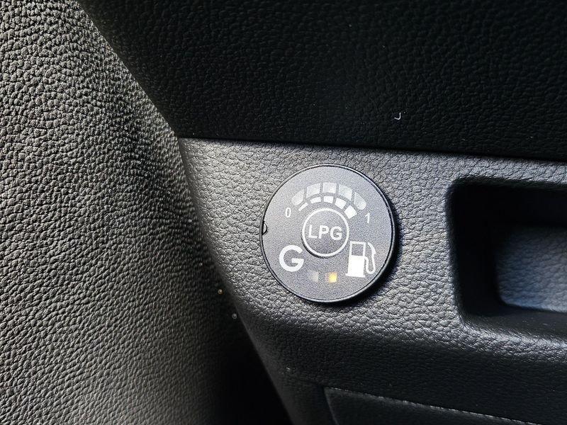 Renault Clio ECO-G 100 CV Evolution con Bonus Easy Go'