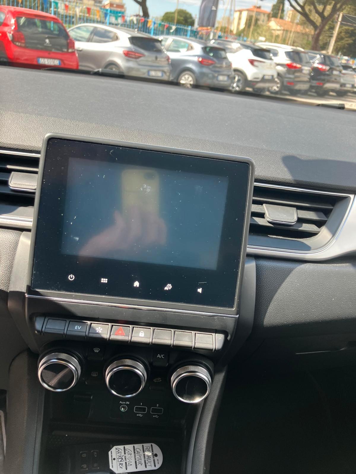 RENAULT CAPTUR 1.6 Hybrid 140cv Intens