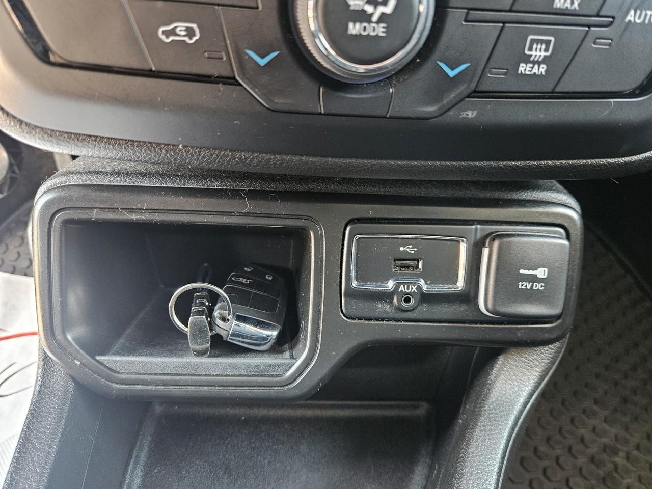 Jeep Renegade 1.6mtj 130cv NIGHT EAGLE 21.000KM