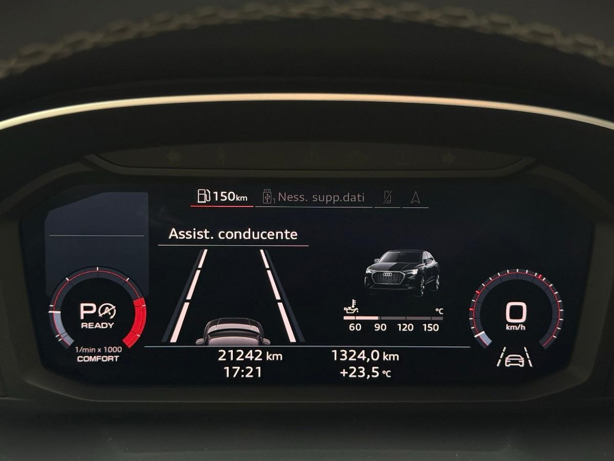 Audi Q3 Sportback Identity Black 35 TDI S-line 150 CV