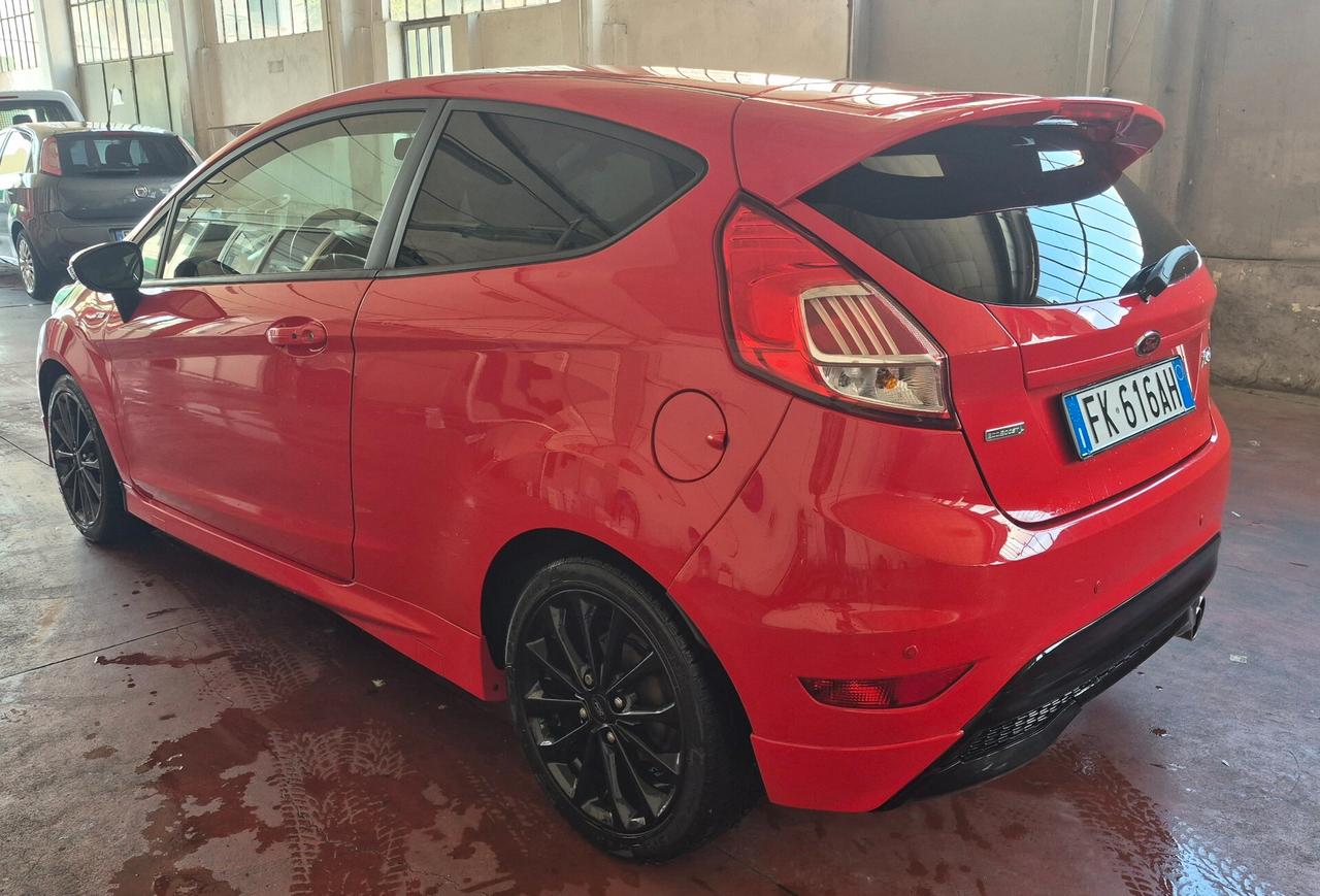 Ford Fiesta st line 140 CV