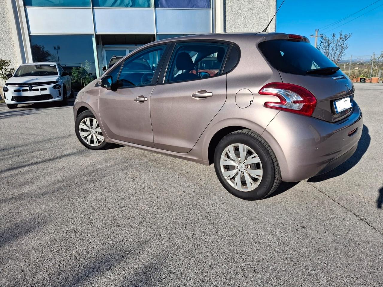 Peugeot 208 1.4 HDi 68 CV 5 porte Access