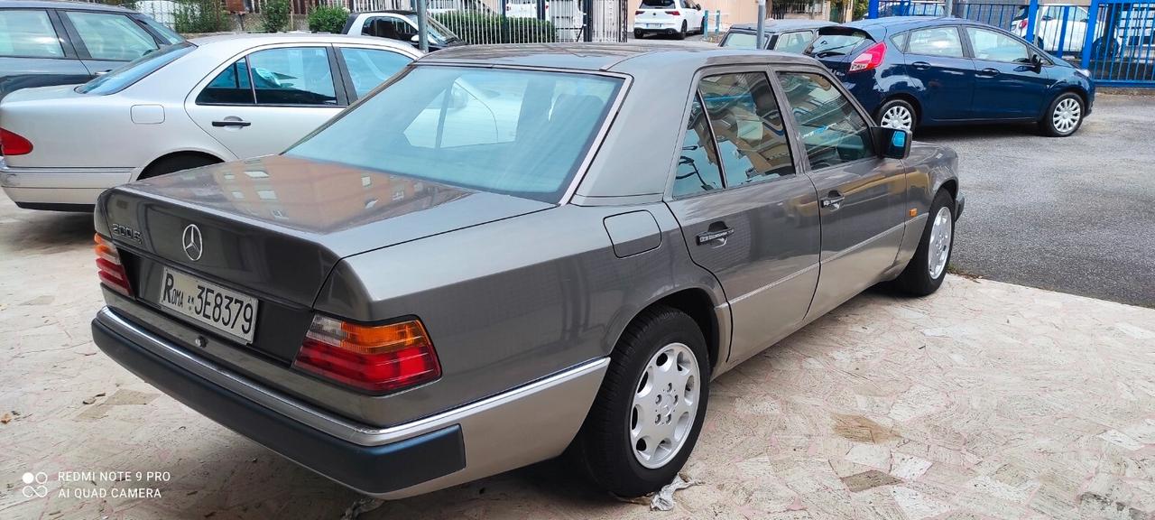 Mercedes-benz E 200 200E