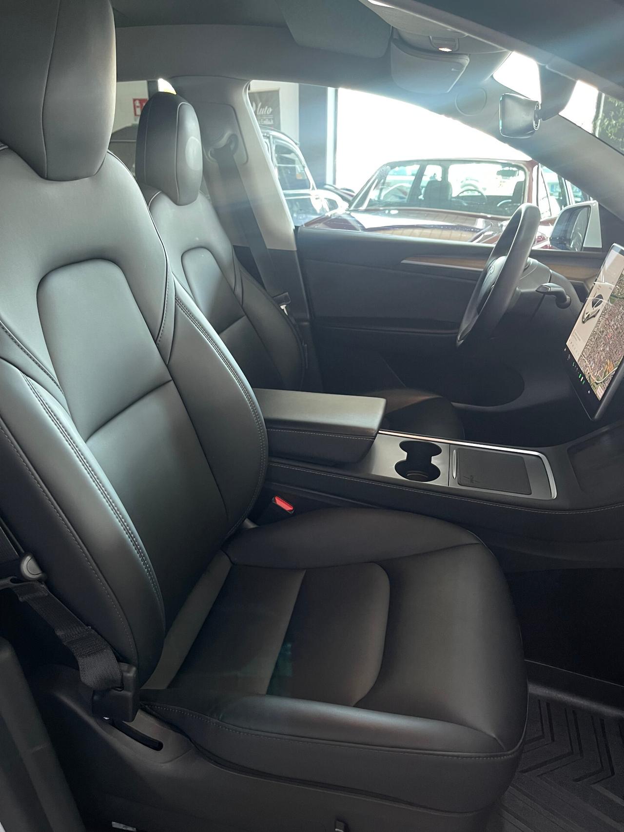 Tesla Model Y Long Range AWD - PASSAGGIO INCLUSO